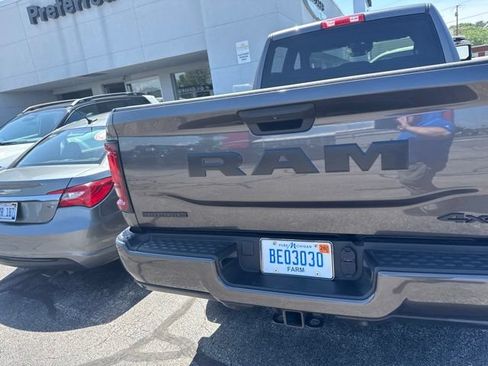 Used 2025 RAM 2500 Big Horn AWD/4WD image 16