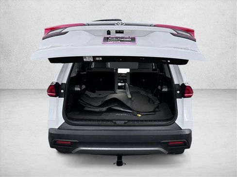 Certified 2025 Toyota Grand Highlander AWD image 7