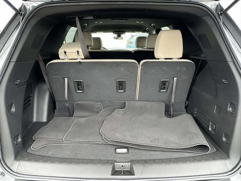 Used 2023 Chevrolet Traverse LS w/ Safety Package FWD image 23