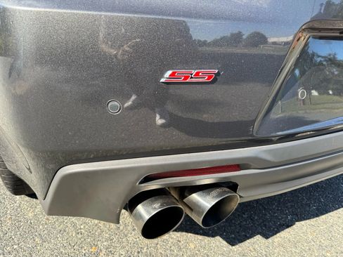 Used 2016 Chevrolet Camaro SS image 22