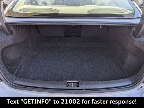 Used 2021 Volvo S60 T5 Momentum image 18