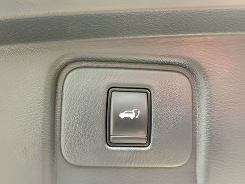 Used 2017 Nissan Murano Platinum w/ Platinum Technology Package AWD/4WD image 12