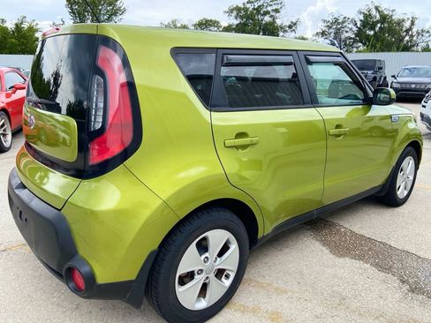 Used 2015 Kia Soul FWD image 5