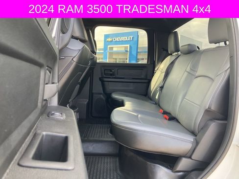 Used 2024 RAM 3500 Tradesman image 16