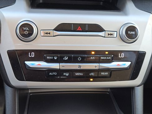 Used 2021 Ford Explorer 2WD image 20