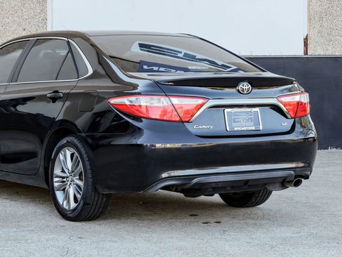 Used 2015 Toyota Camry SE image 15
