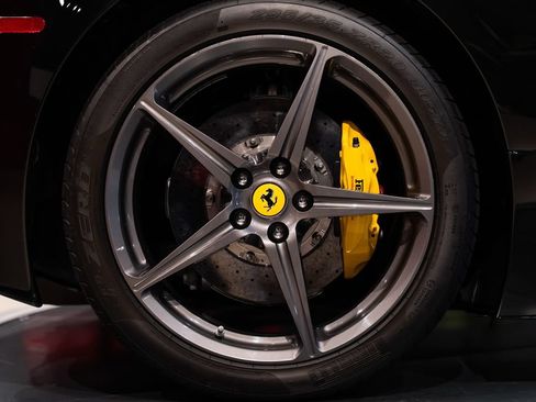 Certified 2014 Ferrari 458 Spider RWD image 15