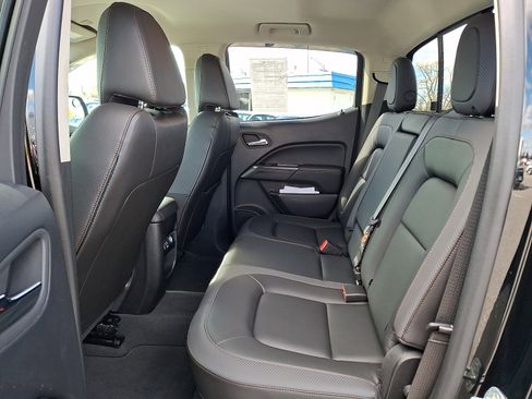 Used 2022 GMC Canyon AT4 w/ Driver Alert Package image 10