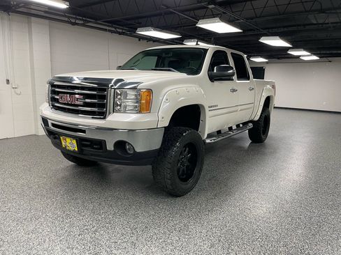 Used 2012 GMC Sierra 1500 SLE w/ Power Tech Package image 3