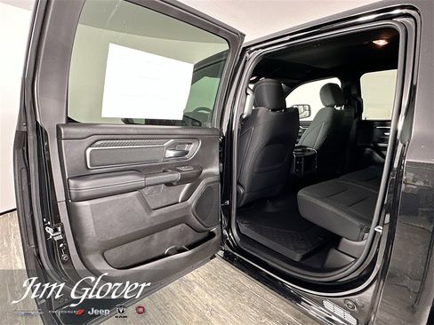 New 2026 RAM 1500 4x4 Crew Cab image 13