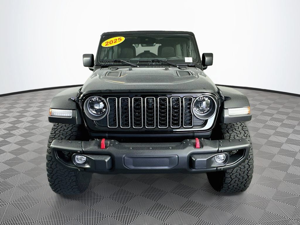 Certified 2025 Jeep Wrangler Unlimited Rubicon AWD/4WD image 4