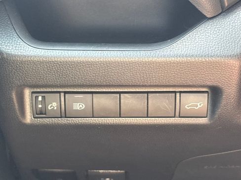 Used 2019 Toyota RAV4 XLE w/ Convenience Package AWD/4WD image 25