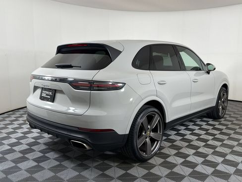 Certified 2023 Porsche Cayenne AWD/4WD image 10