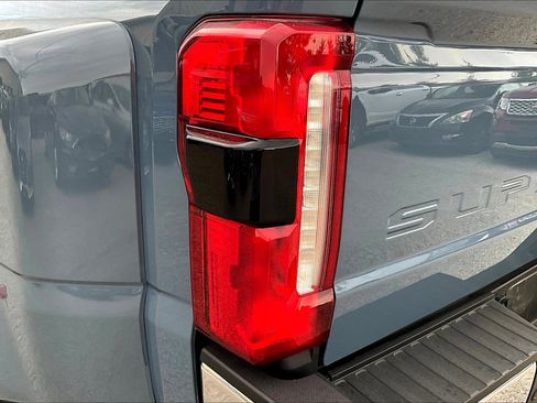 Used 2023 Ford F350 Lariat w/ Lariat Ultimate Package image 28