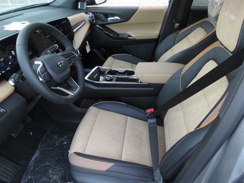 New 2026 Chevrolet Equinox ACTIV w/ LPO, Floor Liner Package image 12