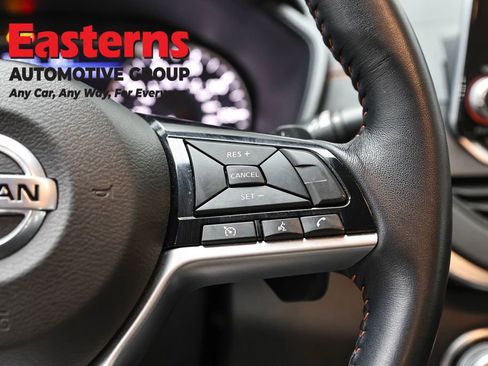 Used 2021 Nissan Altima 2.5 SR AWD/4WD image 16