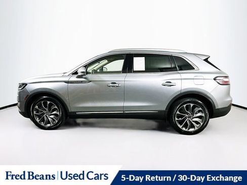 Used 2022 Lincoln Nautilus Reserve image 4