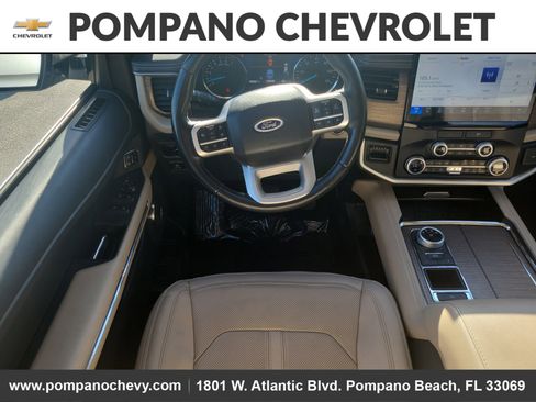 Used 2023 Ford Expedition Max Limited image 16