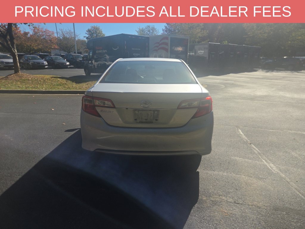 Used 2014 Toyota Camry FWD image 11