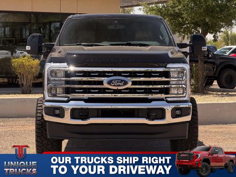 Used 2023 Ford F250 Lariat w/ FX4 Off-Road Package AWD/4WD image 2