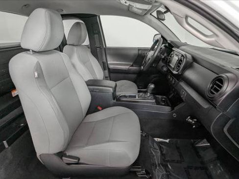 Used 2019 Toyota Tacoma SR RWD image 18