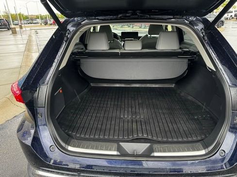 Used 2021 Toyota Venza Limited AWD/4WD image 10