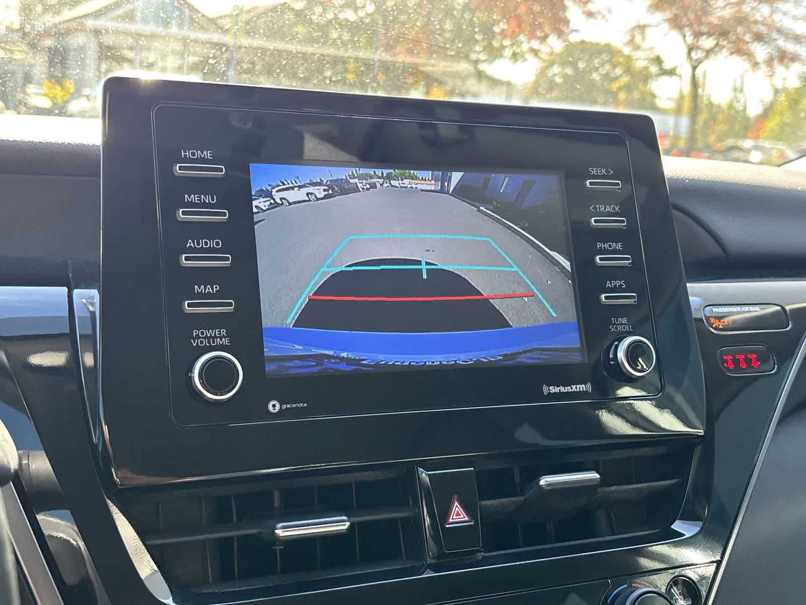 Used 2024 Toyota Camry SE FWD image 18