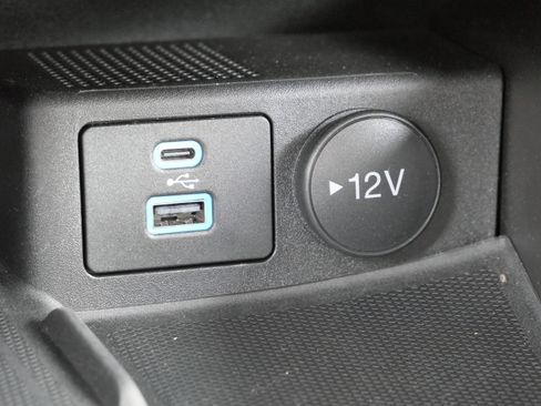 Used 2023 Ford Escape Platinum image 27