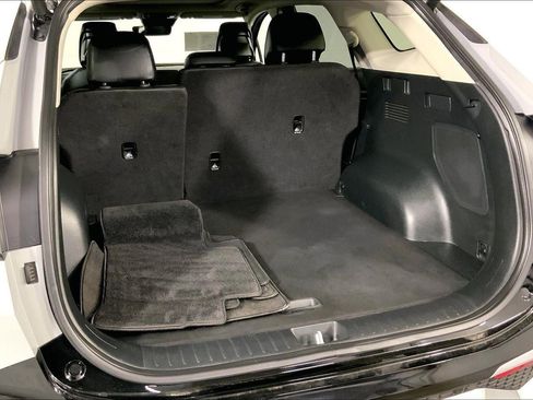 Certified 2023 Kia Sportage SX FWD image 4
