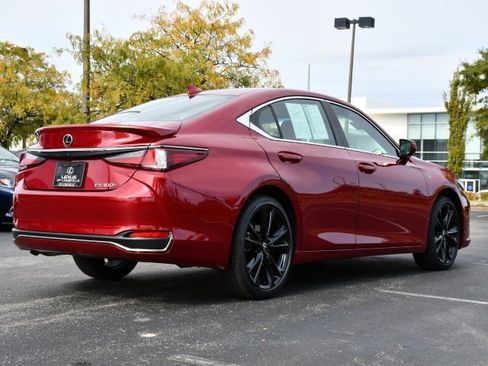 Certified 2025 Lexus ES 300h w/ Premium Package image 7