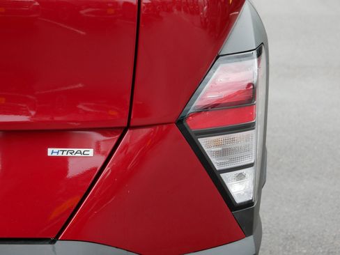 Certified 2024 Hyundai Kona SEL w/ Convenience Package AWD/4WD image 17