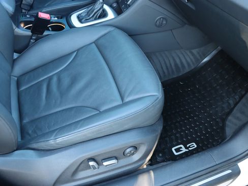 Used 2018 Audi Q3 2.0T Premium image 28