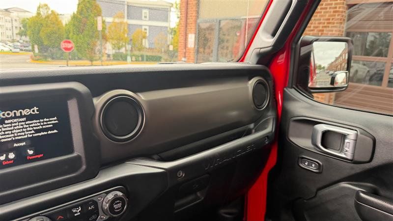 Used 2021 Jeep Wrangler 4WD Unlimited Sport image 31