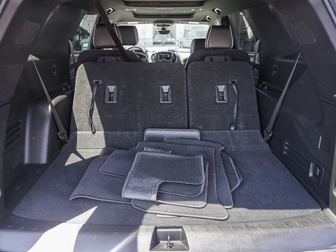 Used 2023 Chevrolet Traverse Premier w/ Redline Edition AWD/4WD image 24