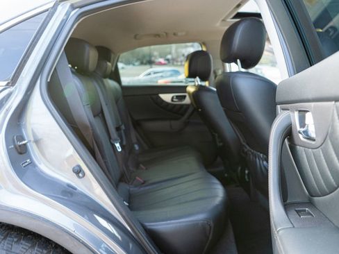 Used 2017 INFINITI QX70 AWD w/ Premium Package image 14