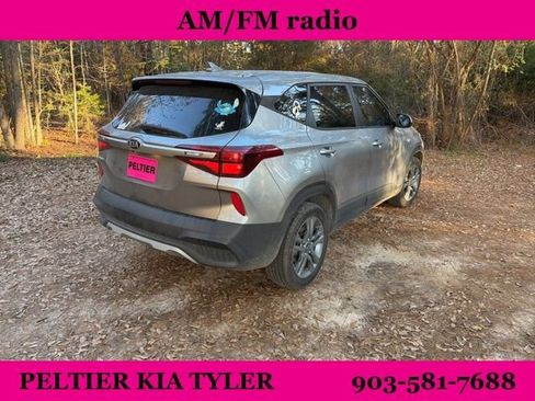 Used 2021 Kia Seltos LX image 11