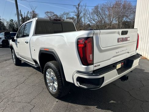 Used 2022 GMC Sierra 2500 Denali image 8