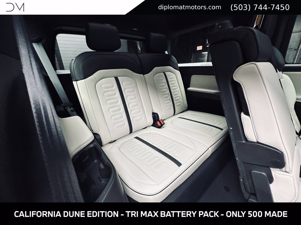 Used 2025 Rivian R1S Adventure Tri AWD/4WD image 23