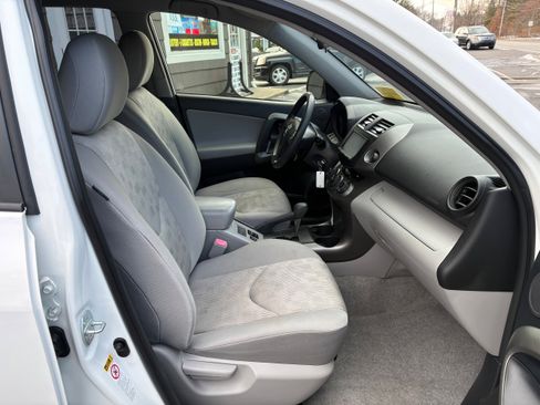 Used 2012 Toyota RAV4 4WD w/ Value Pkg image 19
