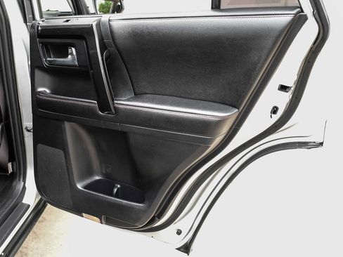 Used 2015 Toyota 4Runner Trail AWD/4WD image 45