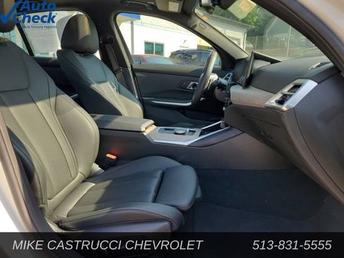 Used 2025 BMW 330i xDrive Sedan AWD/4WD image 23