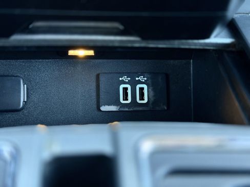 Used 2016 Ford F150 XLT w/ Equipment Group 302A Luxury image 33