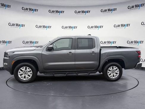 Used 2022 Nissan Frontier SV AWD/4WD image 2