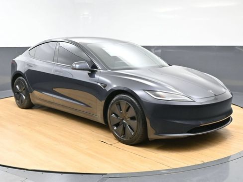 Used 2024 Tesla Model 3 Long Range AWD/4WD image 3