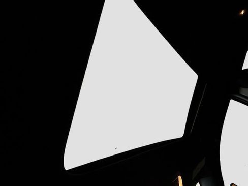 Used 2019 Jeep Grand Cherokee Altitude image 21