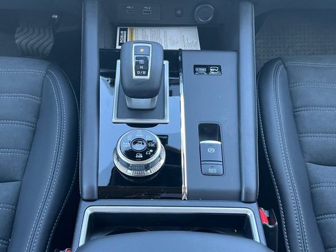 New 2026 Nissan Rogue SL AWD/4WD image 12