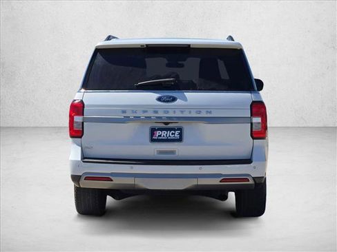 Used 2024 Ford Expedition XLT image 7