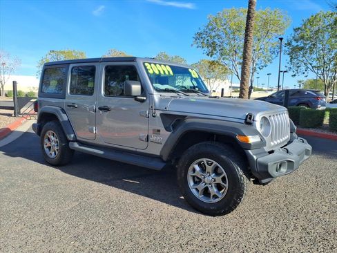 Used 2020 Jeep Wrangler Unlimited Sport image 3