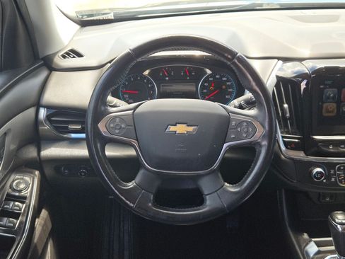 Used 2019 Chevrolet Traverse LT FWD image 19