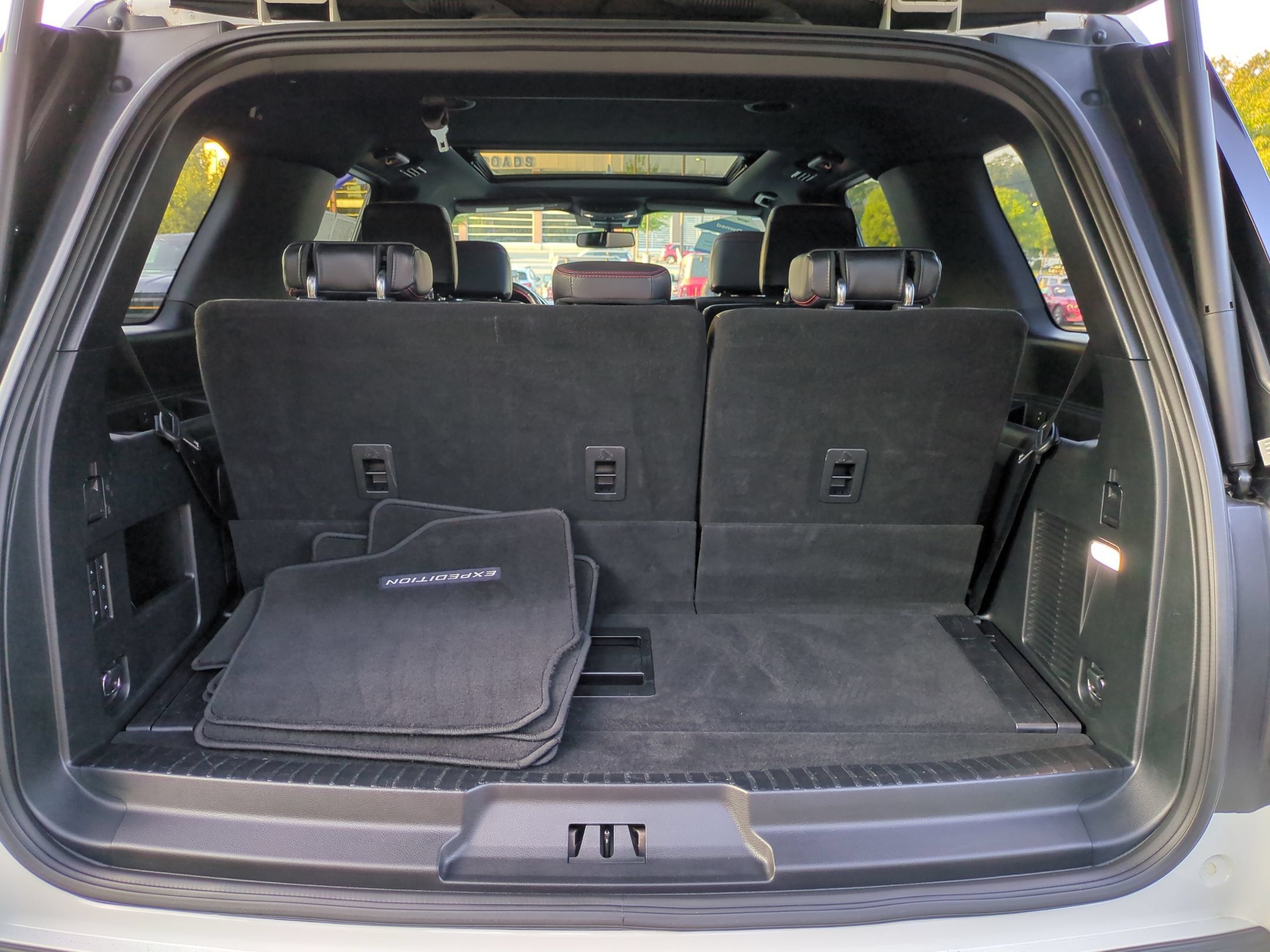 Used 2021 Ford Expedition Limited AWD/4WD image 37